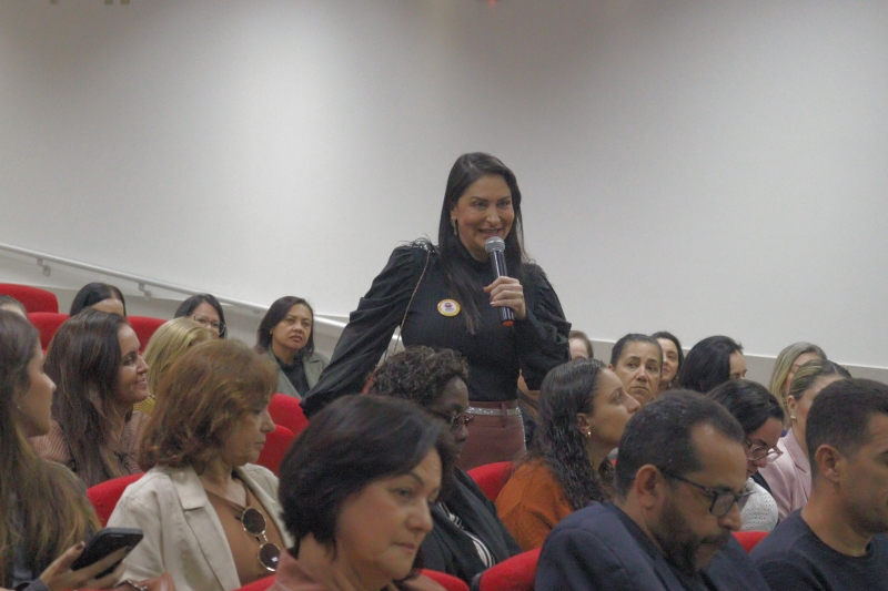 Divinópolis é reconhecida com Selo Ouro por melhorias na alfabetização na rede municipal b6738fffba9ab23c678b9b091f500a78
