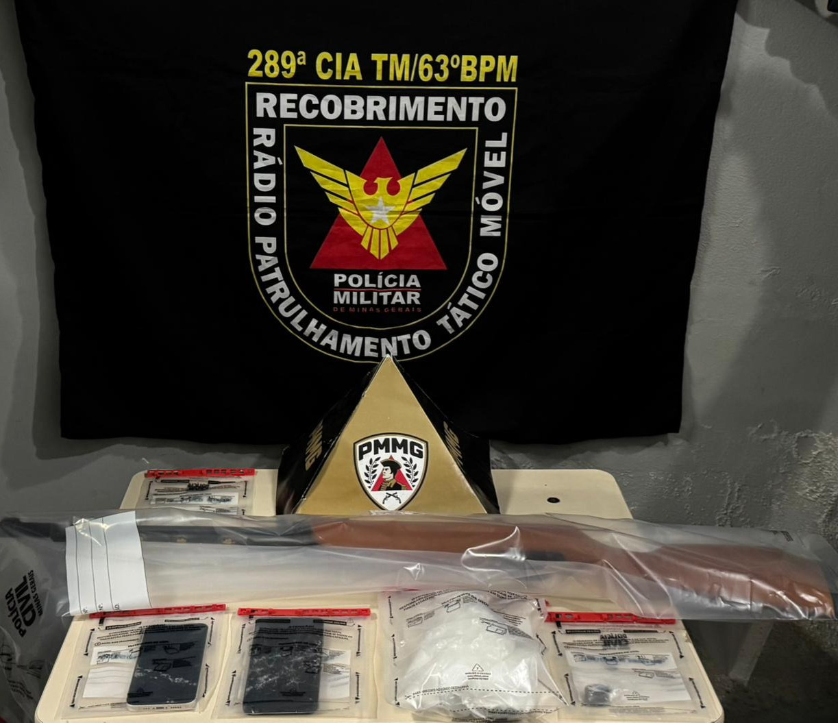 Polícia Militar prende foragido e apreende armas em Córrego Fundo
