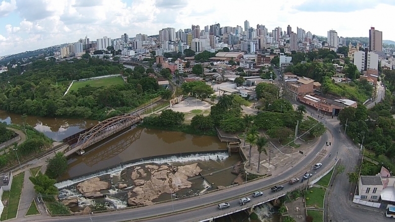 Divinópolis acelera modernização e institui governança regulatória