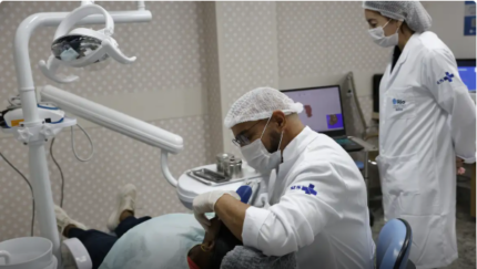 Novo piso salarial de médicos e dentistas é aprovado em comissão do Senado e segue para próxima etapa