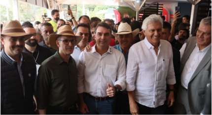 Zema nega contradição após críticas a Flávio Bolsonaro e reforça união da direita para 2026