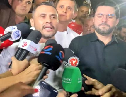 “Eu sou candidato”: Cleitinho oficializa disputa ao Governo de Minas e mantém Falcão como vice