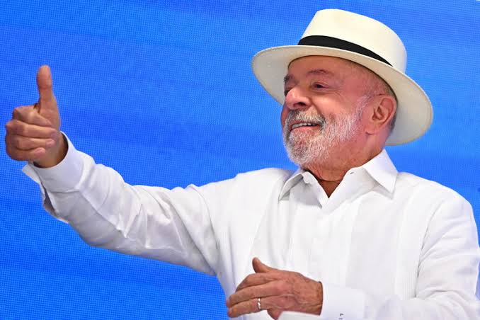 Lula lidera pesquisa presidencial no 1º turno e vence todos os cenários de 2º turno; 46,3% x 36,6% Flávio Bolsonaro