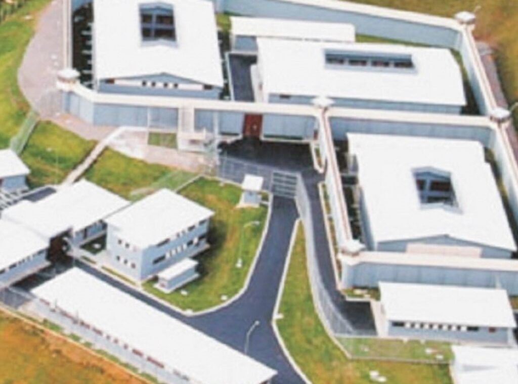 Itaúna inicia rede de esgoto para liberar novo presídio Estadual PRESIDIO ITAUNA NOVO