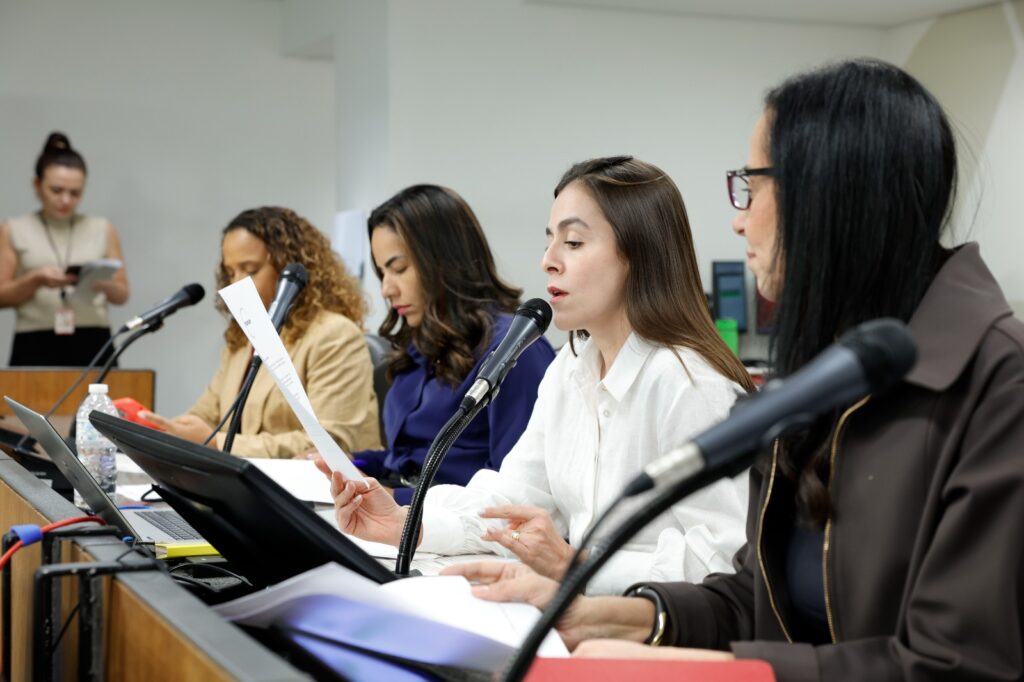 Lohanna preside Comissão Especial que aprova indicação da primeira mulher da ALMG para o TCE WhatsApp Image 2026-07-08 at 09.41.19