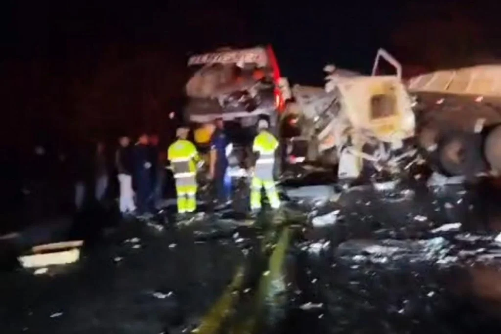 Tragédia na MG-050: acidente com ônibus de trabalhadores com duas mortes em Piumhi acidente-050-piumhi-27-7-1024x683