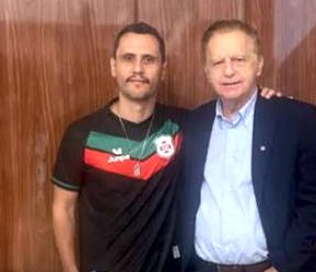 PL acelera plano próprio em Minas com Medioli; para aliados de Cleitinho, decisão “caiu como uma luva”