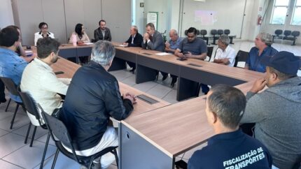 Divinópolis cria reuniões permanentes para cobrar melhorias no transporte coletivo e na acessibilidade