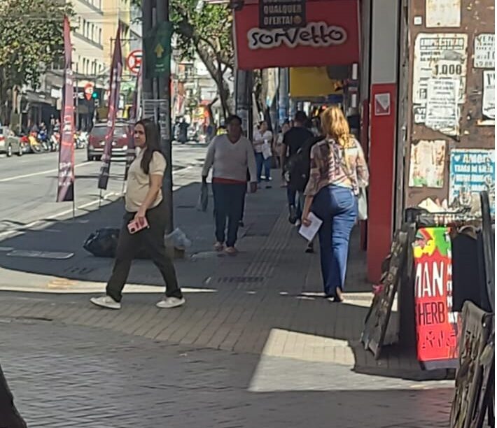 Comércio de Divinópolis amplia horário para as compras do Dia dos Pais