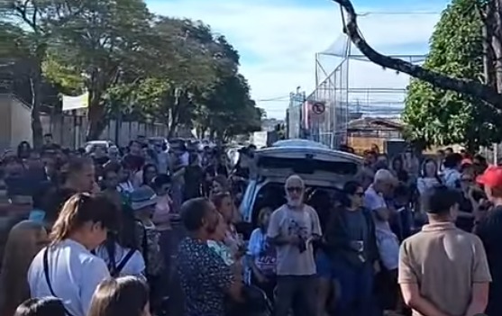Sindicatos decidem manter greve dos servidores de Divinópolis após assembleia image (1)