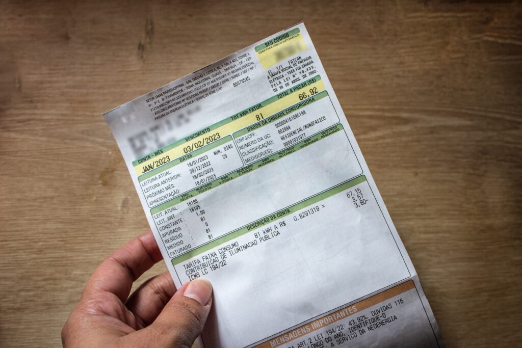 Prepare o bolso: conta de luz continua mais cara em agosto 3K7SUL5INNE3HKX3ZDN3NZFR2I