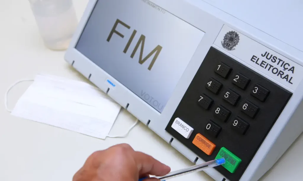 Voto em trânsito: prazo para pedir mudança termina nesta quinta (20) 50429036346_a9271a4327_o