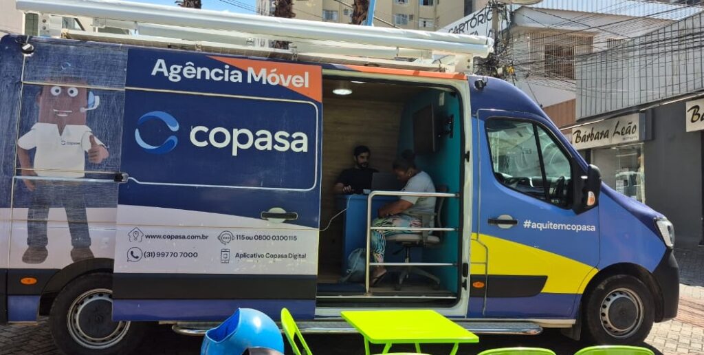 Divinópolis: Copasa leva atendimento para ampliar rede de esgoto Agência Móvel (4)