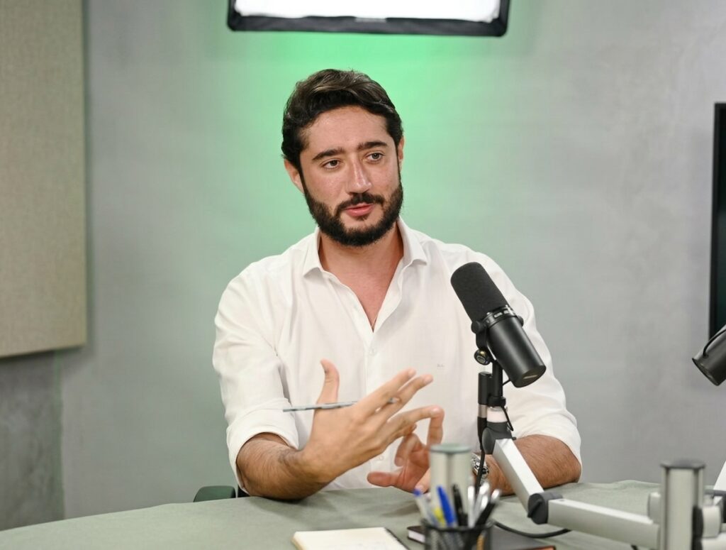 Campanha também é disputa nos tribunais: Jurídico de Gabriel põe “lupa” sobre adversários e derruba propagandas de quatro candidatos ao Governo de Minas Gemini_Generated_Image_e41517e41517e415