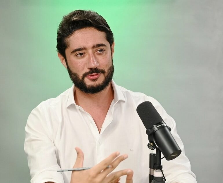Campanha também é disputa nos tribunais: Jurídico de Gabriel põe “lupa” sobre adversários e derruba propagandas de quatro candidatos ao Governo de Minas