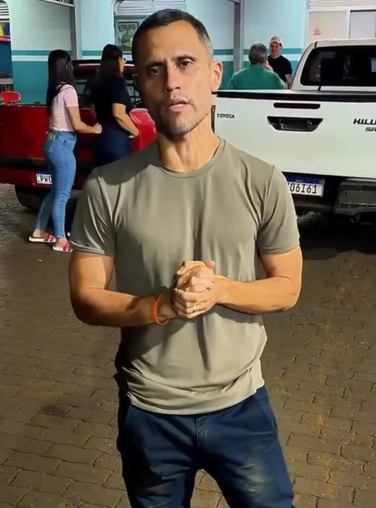 Irmão de Cleitinho convoca caminhada de fé em Divinópolis para fortalecer possível candidatura ao Governo de Minas IMG-20260806-WA0057