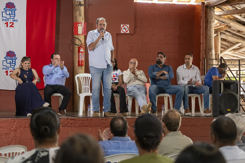 Em Formiga e Oliveira, Kalil apresenta plano de governo e diz que Minas precisa voltar a investir nas cidades Kalil