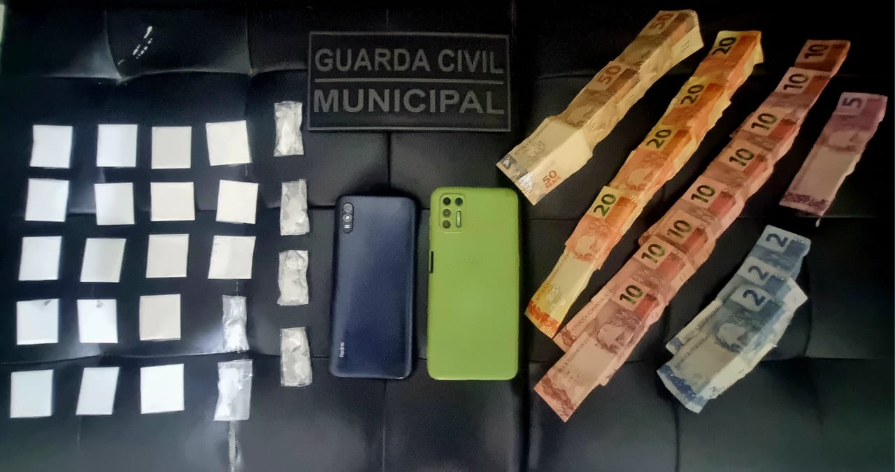 Guarda Municipal apreende mais de 1 kg de drogas em Nova Serrana