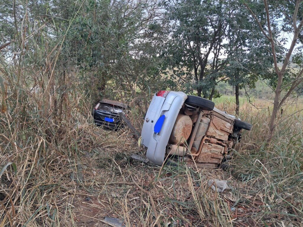 Ultrapassagem termina em colisão e deixa três feridos na MG-170, em Pains WhatsApp Image 2026-08-29 at 19.30.58