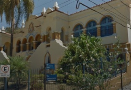 Diretora de escola é investigada após aluno de 10 anos denunciar que foi obrigado a beber urina
