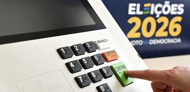 Urna eletrônica muda interface e facilita votação nas Eleições 2026