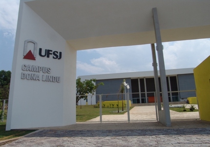 Mais de 20 estudantes da UFSJ relatam vômitos e diarreia após refeições no Restaurante Universitário