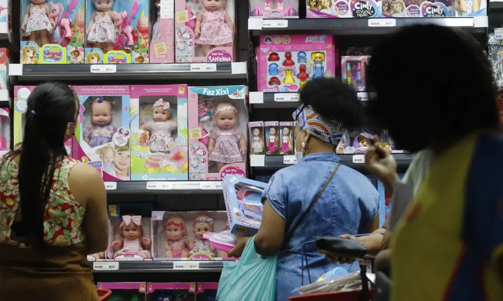 Atenção nas compras : Saiba como fica o funcionamento do comércio de Divinópolis antes do feriado do Dia das Crianças Comercio-em-Divinopolis-tera-horario-especial-para-o-Dia-das-Criancas-1024x613 (1)