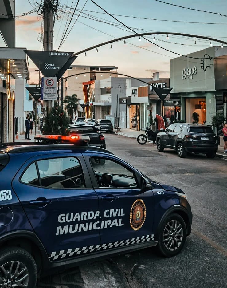 Após tentar fugir, homem é preso suspeito de agredir e manter mulheres e crianças trancadas em Nova Serrana IMG-20260907-WA0014