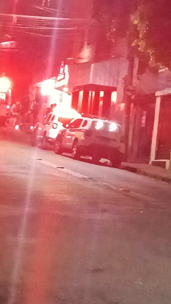 HOMEM DE 24 ANOS É MORTO A TIROS EM LANCHONETE DURANTE A MADRUGADA EM DIVINÓPOLIS IMG-20260920-WA0002