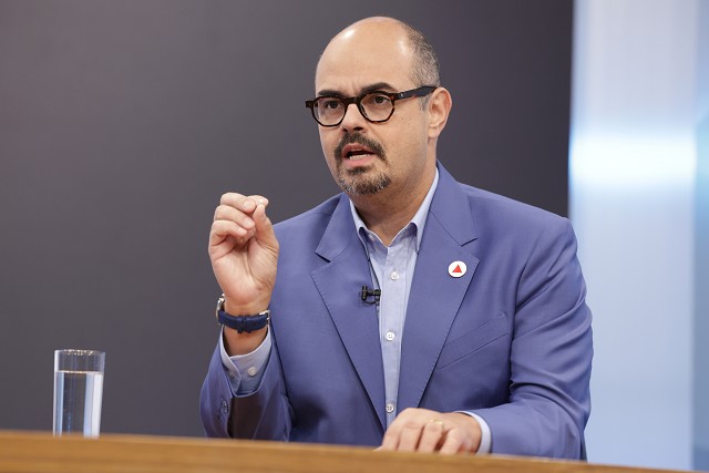 Agenda: Mateus Simões recebe o Divinews em Belo Horizonte para entrevista ao vivo e presencial nesta quarta (23), às 17h30