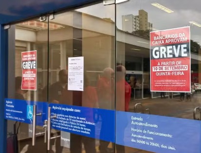 Funcionários da Caixa votam nova proposta e greve pode acabar hoje caixa