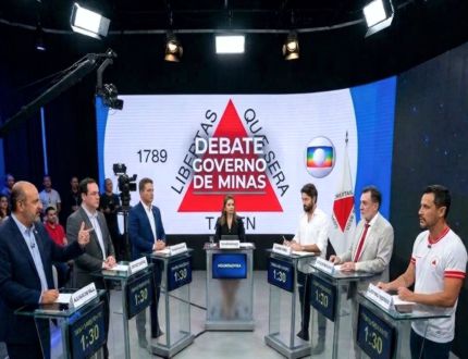 Líder nas pesquisas, Cleitinho se prepara para pressão dos adversários no debate da Globo e passa por media training