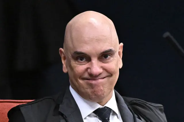O que Moraes diria? Ministro cancela fala em meio à crise no STF fbca8d10-7c32-11f0-83cc-c5da98c419b8.jpg
