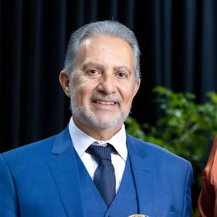 Zezinho anuncia fim da cobrança para motos no rotativo de Cláudio