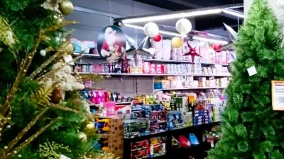Comércio de Divinópolis mobiliza mais de 160 lojas para campanha de Natal e a adesão vai até nesta sexta -feira (30)