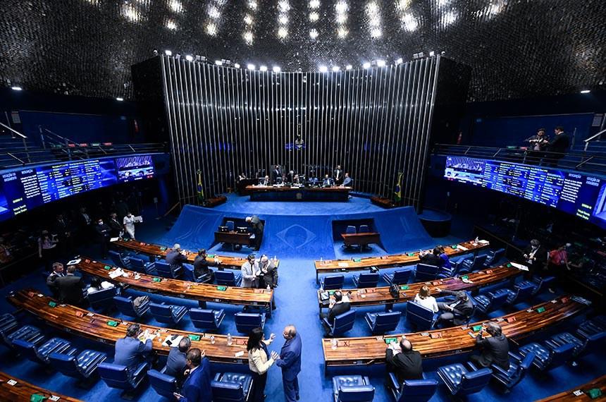 Congresso oficializa mudanças na escala 6×1 e na aposentadoria de agentes de saúde