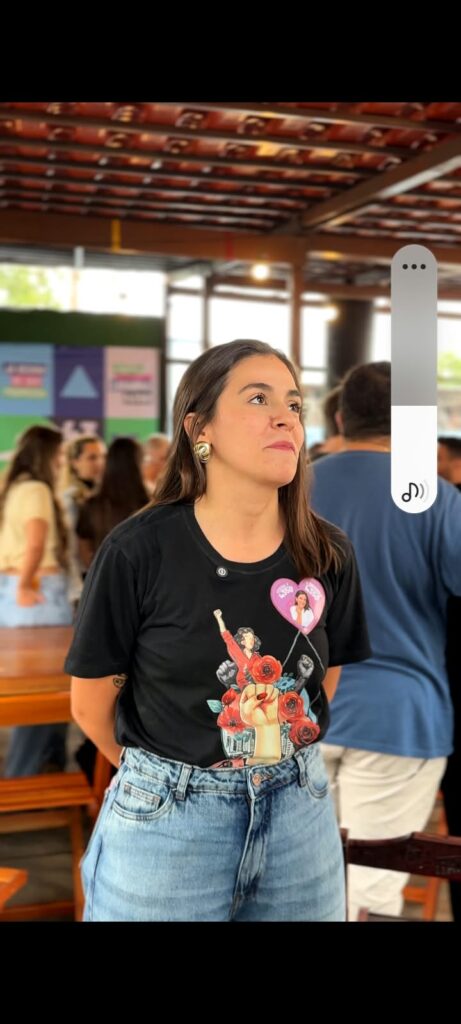 Lohanna encerra campanha em Divinópolis após 49 dias percorrendo Minas Gerais IMG-20261003-WA0041