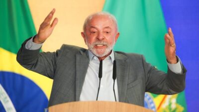 Ex-diretor do Datafolha aponta possível virada de Lula sobre Flávio Bolsonaro na reta final da eleição
