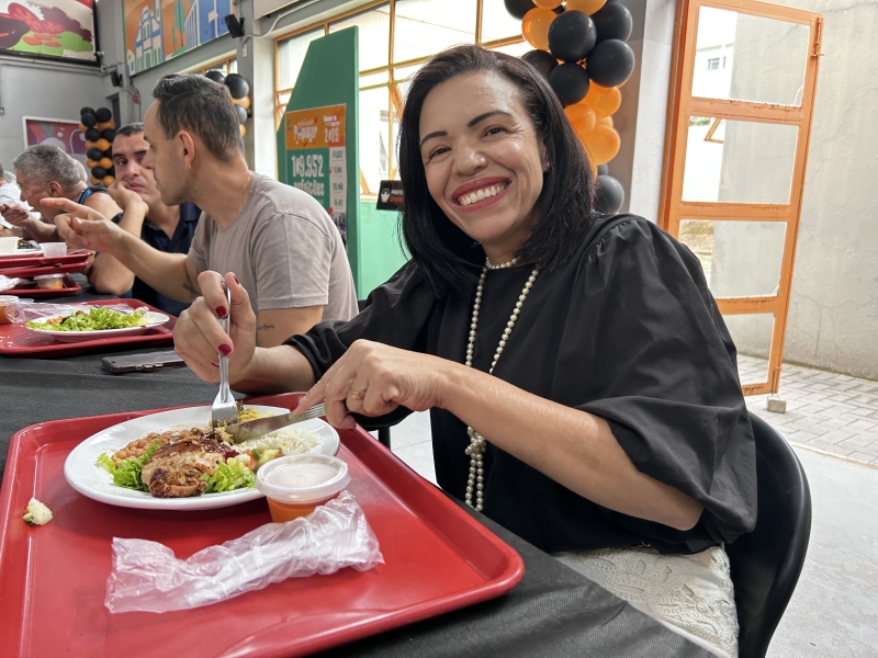 Restaurante Popular de Divinópolis comemora nesta sexta-feira (16) três anos de reinauguração marcam início de semana dedicada à alimentação
