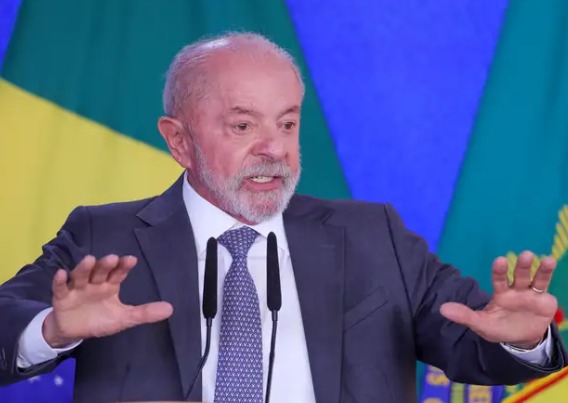 Lula anuncia programa para MEIs com proposta de perdão de dívidas e Pix de R$ 5 mil
