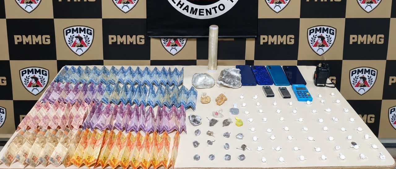 Polícia Militar apreende grande quantidade de drogas e prende mulher por tráfico de drogas em Abaeté