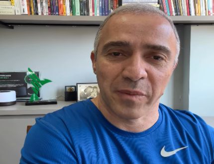 Fala racista sai cara para secretário de Saúde de São Sebastião do Oeste após ordem judicial de R$ 6,3 mil
