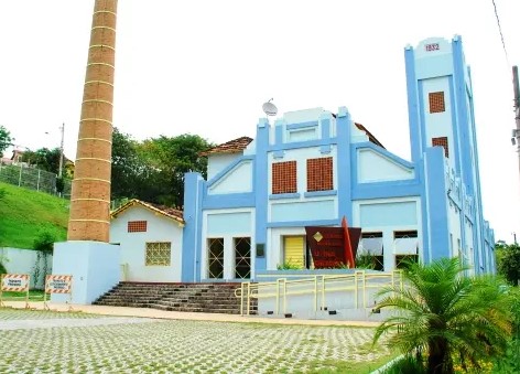 Teatro Usina Gravatá terá reforma com novas poltronas e revitalização estrutural em Divinópolis